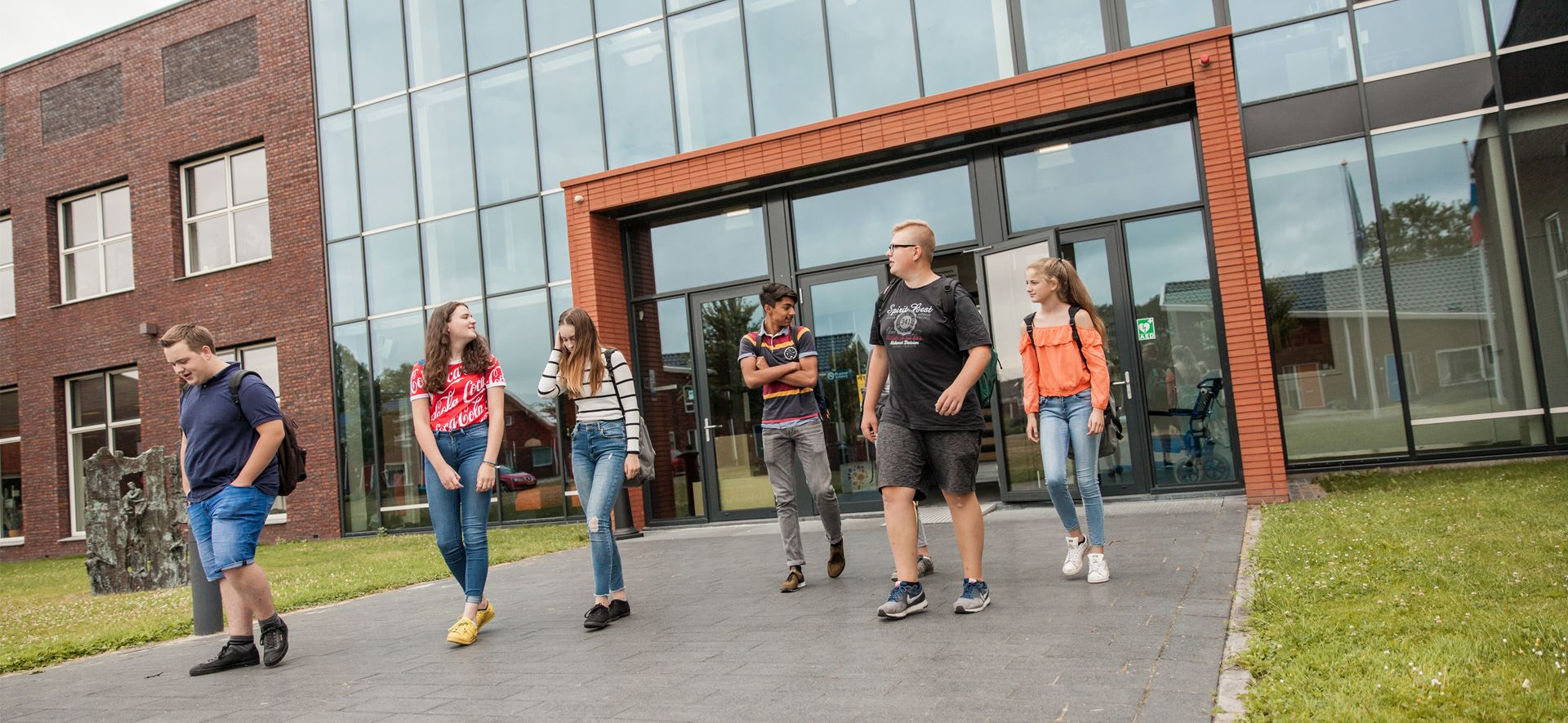 https://www.ubboemmius.nl/wp-content/uploads/2018/09/20180822_Ubbo_online_beeldmateriaal_1_overdezeschool-2.jpg